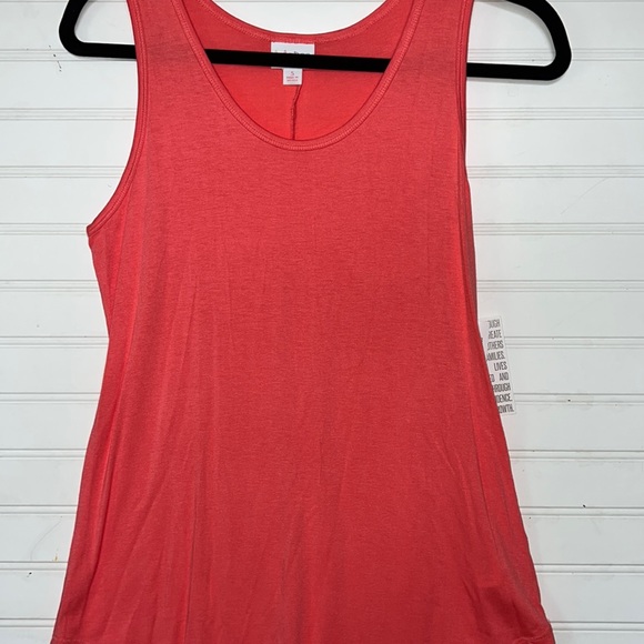 LulaRoe solid pink small tank top outfit OS leggings floral pastel geometric set - Picture 2 of 8